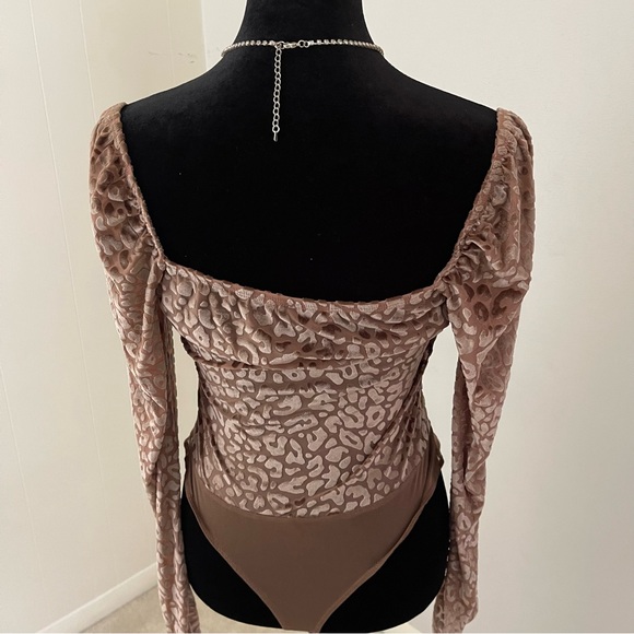 Animal print sheer bodysuit - Picture 3 of 4